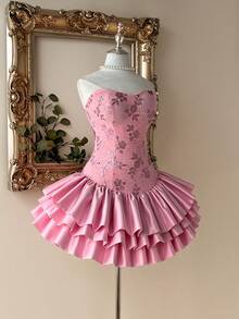 Lovelzi 优雅奢华的千禧芭蕾舞裙，法式刺绣露肩心形领口，水钻装饰，收腰多层荷叶边裙摆，适合婚礼、晚宴、派对、生日、返校、下午茶、展览、商务活动等各种场合。 - 粉色 - 查看 7