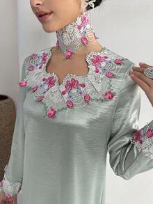 Yasmyna Women's Elegant Floral Embroidered Arabic Style Dress, Autumn - Green - View 1