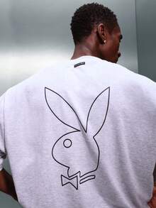 PLAYBOY X SUMWON Áo thun cổ tròn tay ngắn dáng rộng với hình thỏ lớn in ở phía sau, chất liệu cotton pha, kiểu dáng thường ngày, thời trang đường phố. - Xám - Xem 1