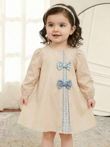 SHEIN Baby Girl Elegant Cute Bow Patchwork Plaid Short Sleeve Dress Elegant And Adorable Short-Sleeved Dresses For Baby Girls, Featuring 3D Bow Detailing And Plaid Trim; Cute And Casual Khaki Dresses; Blue And White Plaid Dresses With 3D Bow Detailing; Puff Sleeve Dresses; Suitable For Both Indoor And Outdoor Wear. - Multicolor - View 10