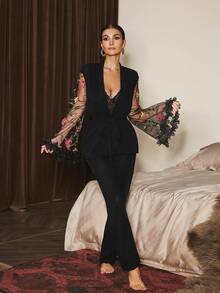 Slumberist 3pcs Lace Patchwork Floral Embroidered Sexy Women Pajamas Set - Black - View 4