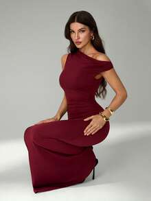 SHEIN Tall 夏季服装、日常约会及旅行穿搭、派对穿搭、优雅女士内衣、外出穿搭、斜肩不对称超长鱼尾连衣裙、夜店女士穿搭、约会穿搭、宴会礼服、女士夏季连衣裙、毕业礼服 - 紅色 - 查看 9