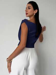 Firerie 女士优雅简约时尚性感日常通勤音乐节度假不对称领口垂褶露脐白色上衣，春夏款 - 藏蓝色 - 查看 2