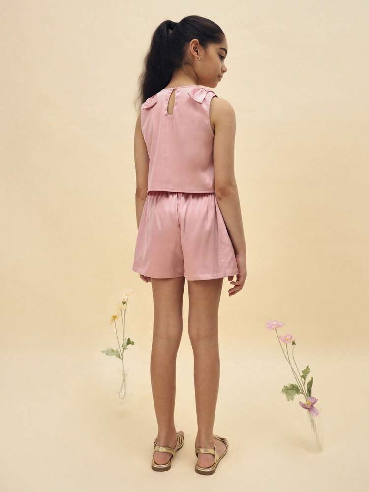 리본 장식이 있는 새틴 탱크탑과 반바지 세트