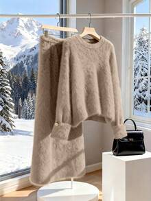 GlowEve Conjunto de 2 piezas de suéter de unicolor de alta gama y falda esponjosa para mujer - Caqui - Ver 5