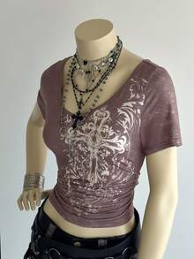 EgrlEra Modern t-shirt med kort ärm och flerfärgat tryck i punkstil för kvinnor - Multifärgad - Visa 6