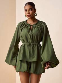 Zivah 2026 Frühling/Sommer Neuer Musikfestival, Ostern, St. Patrick's Day, Valentinstag, Date, Western, Boho, Pendler Stil Krawattenausschnitt Rüschentrimm Locker Puffärmel Top und kurzer Blumenrock Leinen Olivgrün 2-teiliges Set - Armeegrün - Übersicht 3