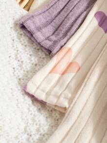 SHEIN 6件套女婴秋季新款2025新生儿套装，心形印花和纯色圆领长袖上衣，肩部按扣设计，弧形下摆，休闲长裤，3套可爱时尚的婴儿家居服 - 紫色 - 查看 3