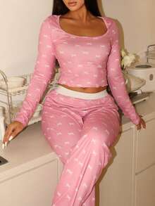 Lowkey Lull 两件套低调慵懒婴儿粉蝴蝶结装饰舒适简约卫衣裤套装，时尚秋季男女通用睡衣家居服 - 彩色 - 查看 1