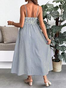 SHEIN 孕妇休闲条纹无袖连衣裙，适合日常穿着，夏季 - 藍白色 - 查看 2