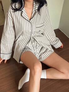 DAZY Striped Cute Bee Embroidery Long Sleeve Shorts Women Pajama Set