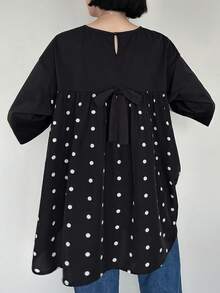FRIFUL 女士圆领衬衫，后背饰有蝴蝶结，波点面料，休闲通勤风格，撞色设计 - 黑色 - 查看 5