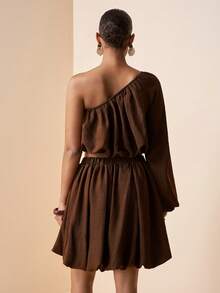 Zivah 2026 Spring & Summer New Arrival Wedding Season, Music Festival, Easter, Western, Nomadic, Bohemian, Nashville Style Party, Wedding, Gala, Date, Gathering, Birthday, College, Student, Daily Casual, Basic Versatile, Leisure, Vacation, Cruise Travel, Beach, Sunbathing, Trending, Elegant, Commute, Business Casual Oblique Shoulder Long Sleeve Ruched Crop Top + Loose Flare Mini Skirt Coffee Brown 2-Piece Set, Spring/Summer Party Set, Commute Set, Elegant Set, Vacation Set, Women 2-Piece Outfit - Coffee Brown - View 2