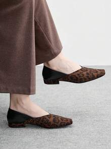 CUCCOO BIZCHIC 女士时尚通勤豹纹拼接平底鞋 - 豹棕色 - 查看 5