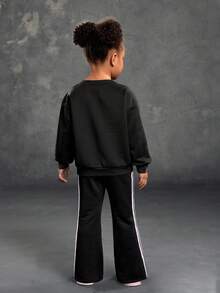 SHEIN How to Train Your Dragon Young Girl Casual Letter & Cartoon Pattern Crew Neck Sweatshirt And Contrast Striped Side Flare Leg Pants Set, Autumn - Black - View 2