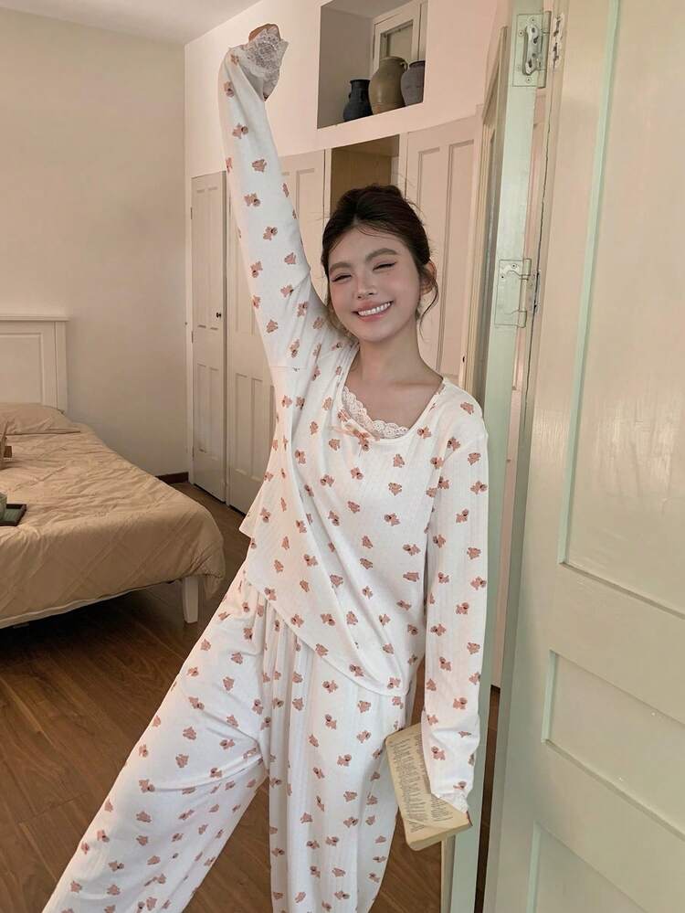 Dazy Plus Fashionable & Cute Cartoon Bear Floral Print Patchwork Collar Fitted Top & Loose Straight Pants Pajama Set, Spring/Autumn