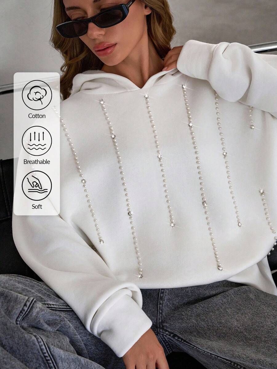 SHEIN Sudadera con capucha de forro polar con decoración de perlas falsas y rhinestones, unicolor, para uso diario y casual de mujer, otoño/invierno - Blanco - Ver 1