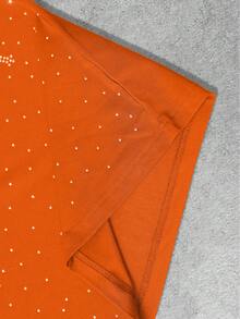 Claim Dot 男士黑色休闲宽松短袖T恤，饰有水钻，宽松版型，成熟街头风，适合通勤、日常休闲、返校、度假穿着，是送给男友/老公的绝佳礼物，情侣装也很不错。 - 橘色 - 查看 3