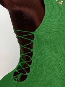 Amplova Vestido mini ajustado de tela texturizada con tirantes cruzados en la cintura - Verde - Ver 8