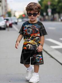 SHEIN Leap Crew 賽車，賽道和年輕男孩休閒簡約汽車圖案短袖和短褲套裝適合夏季。 - 彩色 - 查看 1