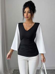 SHEIN Elenzya Women's V-Neck Black & White Contrast Bell Sleeve Ruched Design Regular Casual Commuter T-Shirt, Suitable For Outings, Gatherings, Daily Wear, Spring/Summer - Black and White - View 5