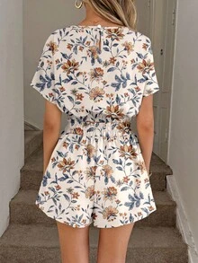 Easowa 2件套女士休闲舒适度假通勤时尚抽象几何线条图案收腰露脐上衣和短裤套装，春夏嘉年华休闲装 - 彩色 - 查看 2