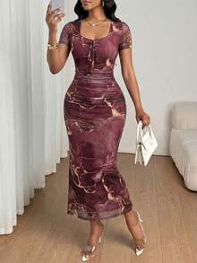SHEIN Lady Gaun Midi Wanita Bermotif Marmer dengan Detail Kerut, Warna Rose Gold, Gaun Musim Panas Elegan untuk Kencan Malam, Lengan Pendek, Ukuran Plus, Cocok untuk Pesta Ulang Tahun & Acara Pernikahan. - Dusty Purple - View 4