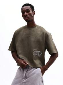 SUMWON Mens Boxy Fit Embroidered Suede Crew Neck Short Sleeve Casual T-Shirt With Text Script Design Plain - Army Green - View 1
