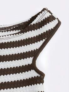 SHEIN Tween Girl Casual Asymmetric Textured Brown & White Striped Cropped Off-Shoulder T-Shirt And Pants 2-Piece Set - Brown - View 4