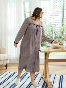 Lazeform 大码简约纯色方领休闲毛绒睡袍，适合秋冬季穿着