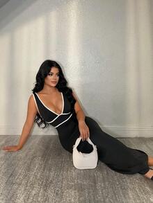 SHEIN SXY Women's Deep V-Neck Elegant Waist Cinching Party Dress,Black , ,Summer ,Spring ,Valentine's Day, Low Cut Curve Bodycon V And White Women - Black and White - View 3