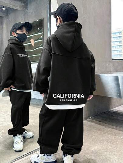 青少年男孩休闲韩版宽松字母印花长袖连帽衫和松紧腰裤套装，适合秋季/春季、户外玩耍、学校、街头风格、派对和休闲