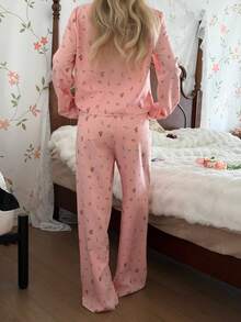 Dream Adore 浪漫碎花蕾丝边方领编织长袖长裤睡衣套装（女士款） - 珊瑚粉 - 查看 2
