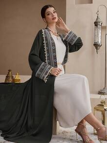 Al Najma Women's Casual Loose Fit Arabic Style Robe, Spring/Summer