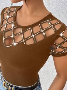 SHEIN LUNE 女士圆领短袖水钻镂空修身时尚T恤 - 咖啡棕 - 查看 5