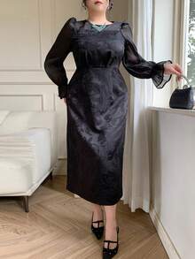 Dazy Plus 优雅撞色蕾丝圆领喇叭袖直筒长连衣裙，适合约会