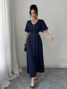 Elenzga 女士新款春夏设计杏色撞色黑色V领荷叶袖撞色系带宽松腰A字开衩休闲度假高端优雅长裙 - 藏蓝色 - 查看 6