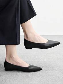 CUCCOO BIZCHIC 女士尖头休闲通勤百搭时尚鞋 - 黑色 - 查看 1