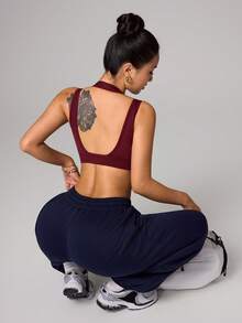 Dewbera 1 pieza Sujetador deportivo básico de espalda de tirantes, tela transpirable, color burdeos, diseño sin costuras para fitness, yoga - Burdeos - Ver 8