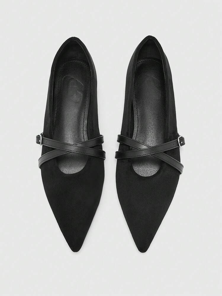 CUCCOO BIZCHIC 女性用 尖った先端 フラット ブラックスエード 快適 ソフトソール スリッポン バックル スリッポン カジュアル 通勤ローファー