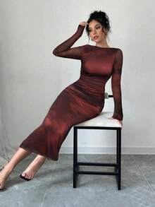 Firerie 女士优雅长袖扎染印花褶皱连衣裙，扎染印花长袖修身优雅连衣裙，不对称领长袖优雅约会连衣裙，网纱弹力面料 - 酒紅色 - 查看 3