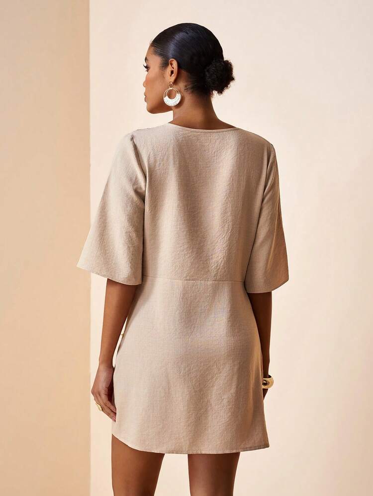 Zivah 2026 Frühling/Sommer Neues Leinen V-Ausschnitt Mini-Kleid mit Seitenbindung, Khaki, geeignet für Musikfestivals, Ostern, St. Patrick's Day, Valentinstag, Dates, Western Stil, Nomadenstil, Geburtstage, Abschluss, Campus Stil, Alltag, Lässig, Urlaub, Kreuzfahrt, Strand, Sonnenbaden, Streetwear, Hochzeitsgast, Pendler, Brunch, Flughafen, Partys, Feiertage, Büro - Braun - Übersicht 2