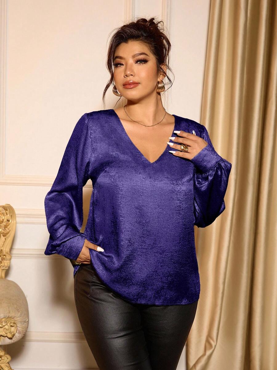 Cravure 大码女式纯色极简V领衬衫，日常穿着，金属面料 - 紫色 - 查看 1
