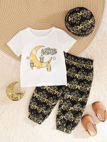 3pcs/Set Toddler Boys' Middle Eastern Style Printed Loose Short Sleeve Top + Unique Printed Jogger Pants + Unique Printed Hat, T-Shirt Outfit, Autumn/Winter Baby Boy Summer Sets Baby Boy Outfits With Hat Baby Boy Moon And Lantern Outfit رمضان  قرقيعان	 فستان العيد  الملابس التقليدية العربية Baby Boy Muslim Outfit Islamic Baby Clothing Moon And Lantern Baby Outfit - Black - View 2