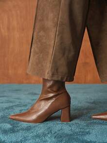 Rosivie 女士时尚百搭尖头高跟踝靴 - 卡其色 - 查看 6