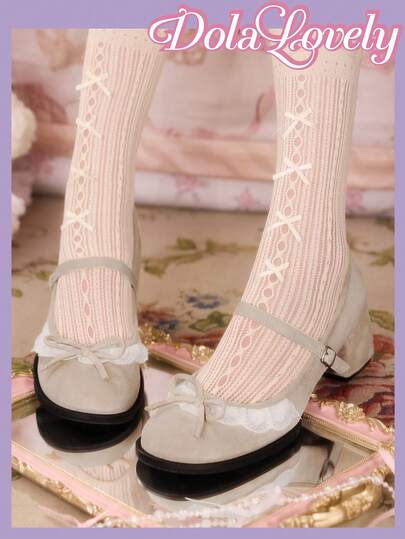 Dola Lovely 洛丽塔蕾丝边可爱白色天鹅绒厚底玛丽珍鞋，适合万圣节、圣诞节、感恩节、秋冬