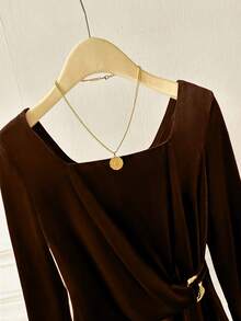 Lyxana Autumn/Winter Party Square Neck Cinched Waist Metal Decor Slit Hem Velvet Long Sleeve Top - Brown - View 3