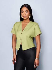 SOLERSUN Women's Solid Color V-Neck Metal Button Asymmetric Hem Elegant Short Sleeve Blouse - Green - View 3
