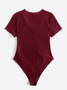 SHEIN EZwear Áo liền thân tay ngắn màu đỏ hồng dành cho nữ cỡ lớn, kiểu dáng thường ngày, có gân, chất liệu vải gân. - Màu Hoa hồng đỏ - Xem 2