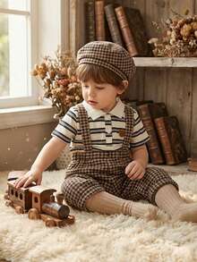 SHEIN Vintaside Kids 幼儿男童夏季短袖翻领连体衣，罗纹翻领设计，舒适贴身，不易变形，经典蓝白条纹图案，简约大方，前襟纽扣闭合，开裆设计方便穿脱，正面绣有骑马图案，精致可爱，适合洗礼、婚礼、派对、正式场合、摄影、度假、上学、鸡尾酒会、生日和日常穿着。 - 黑色 - 查看 7